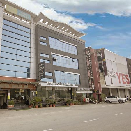 Hotel Delhi 37 By Star Group Near Delhi Airport นิวเดลี ภายนอก รูปภาพ