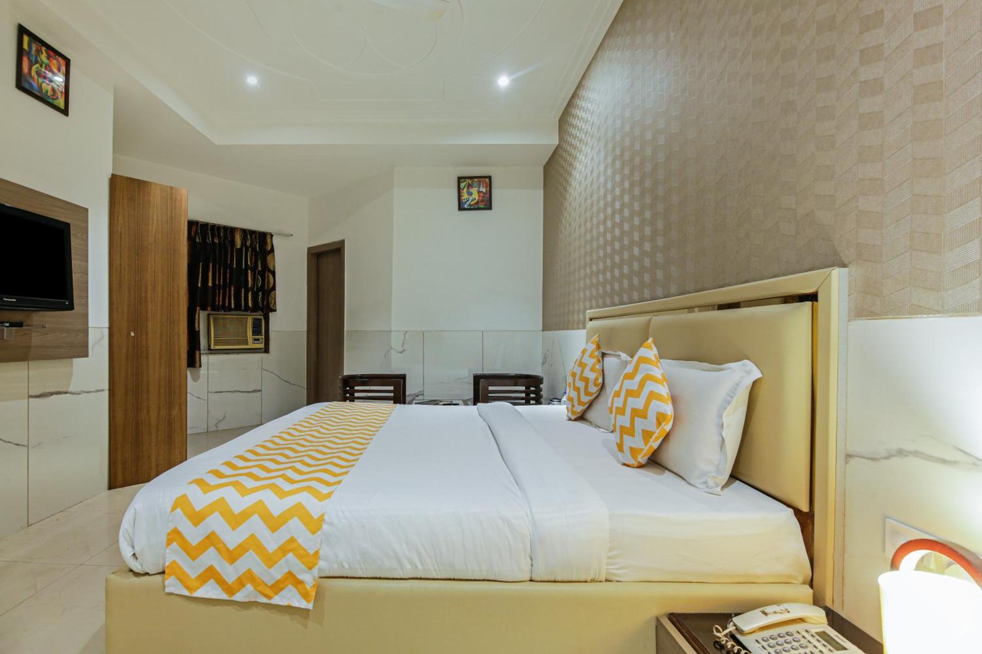 Hotel Delhi 37 By Star Group Near Delhi Airport นิวเดลี ภายนอก รูปภาพ