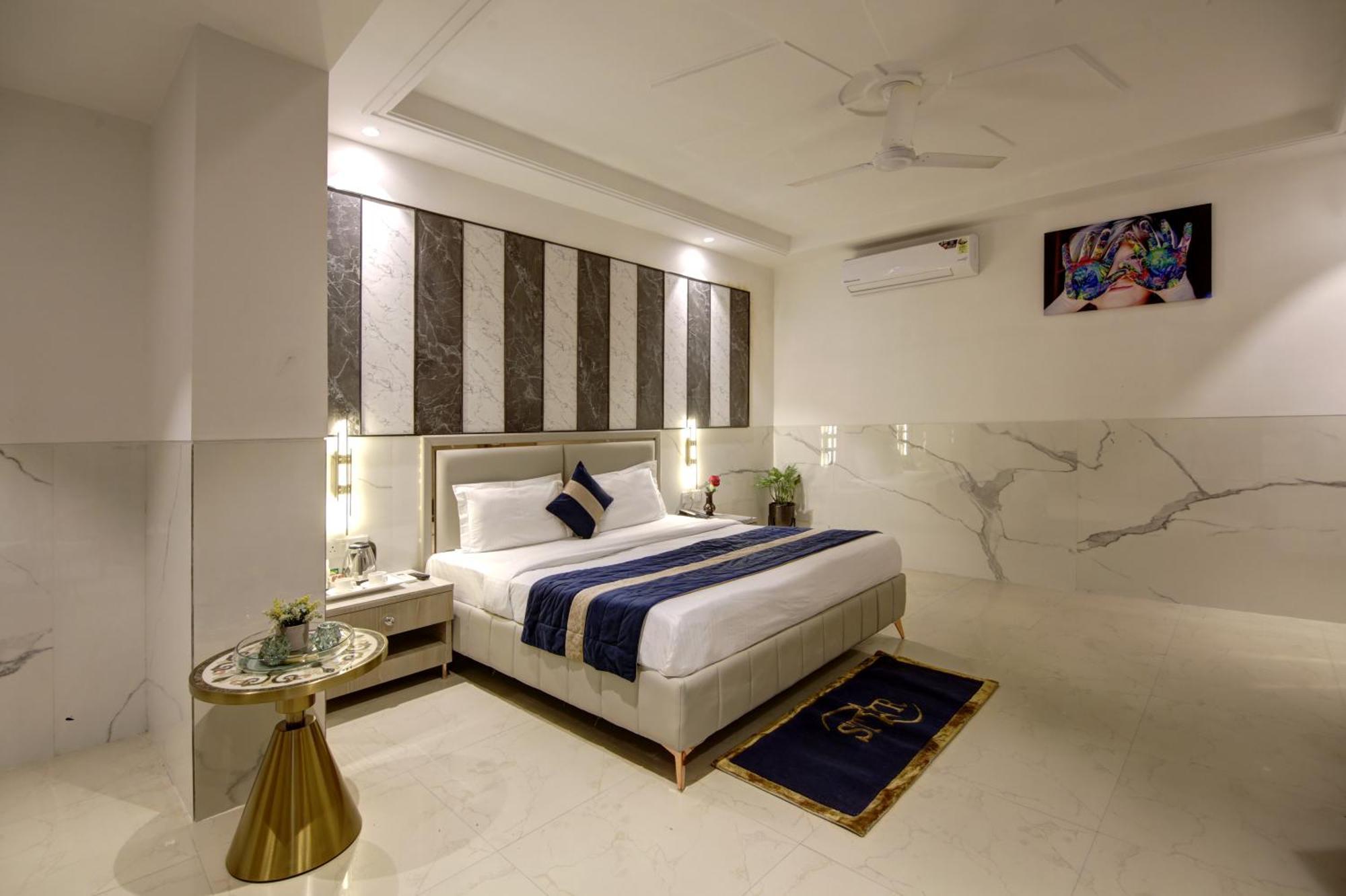 Hotel Delhi 37 By Star Group Near Delhi Airport นิวเดลี ภายนอก รูปภาพ