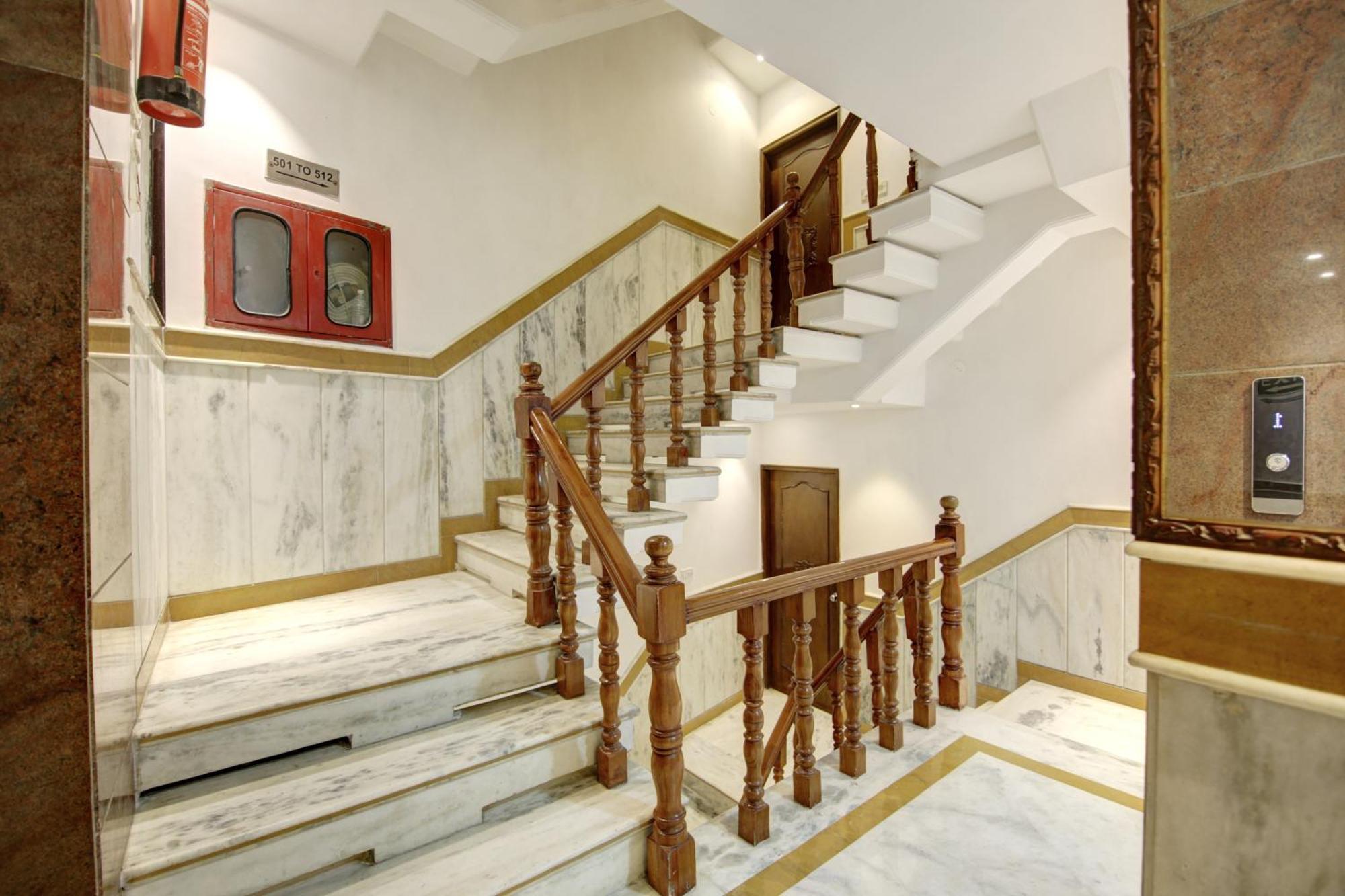Hotel Delhi 37 By Star Group Near Delhi Airport นิวเดลี ภายนอก รูปภาพ