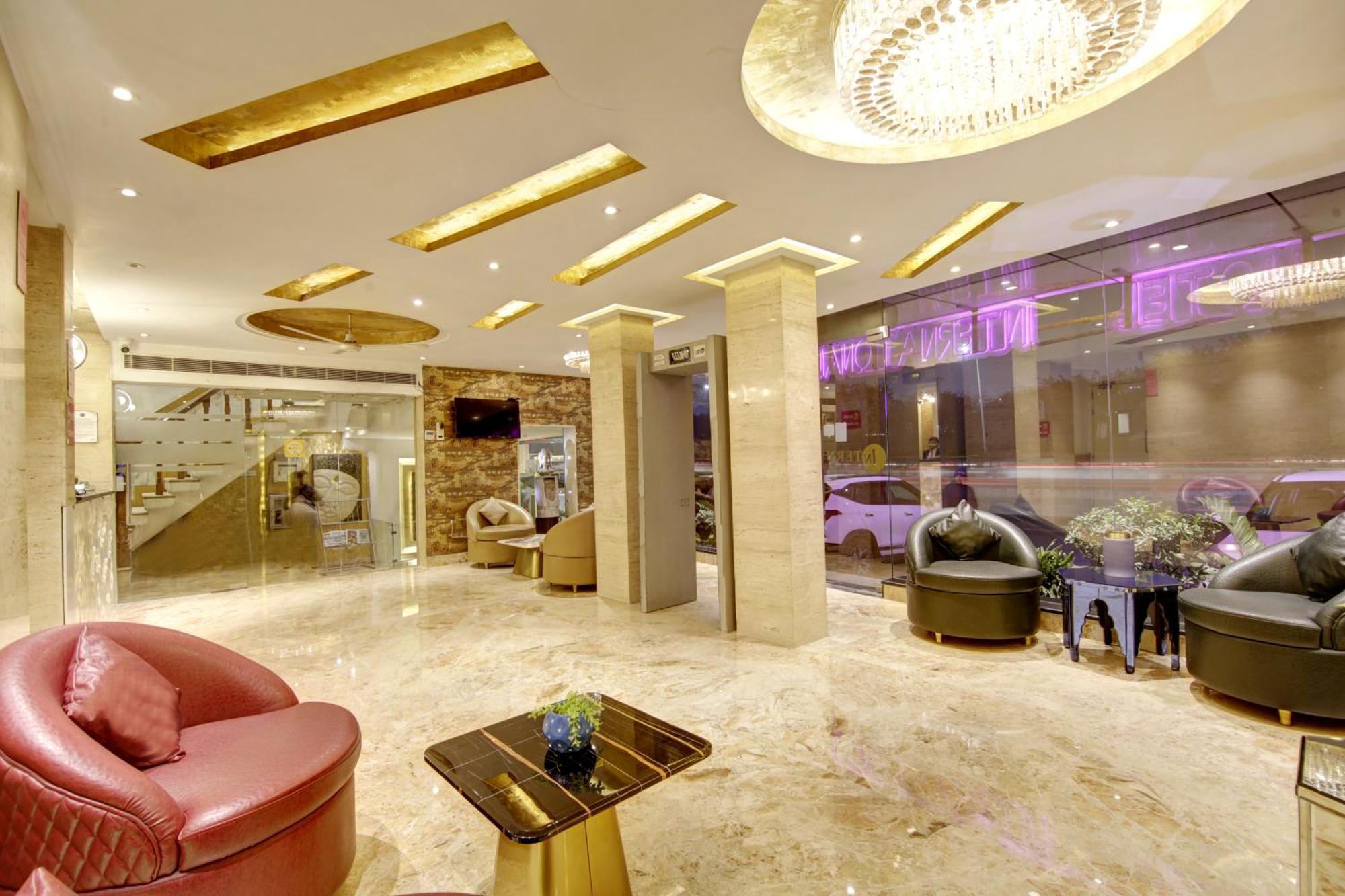 Hotel Delhi 37 By Star Group Near Delhi Airport นิวเดลี ภายนอก รูปภาพ