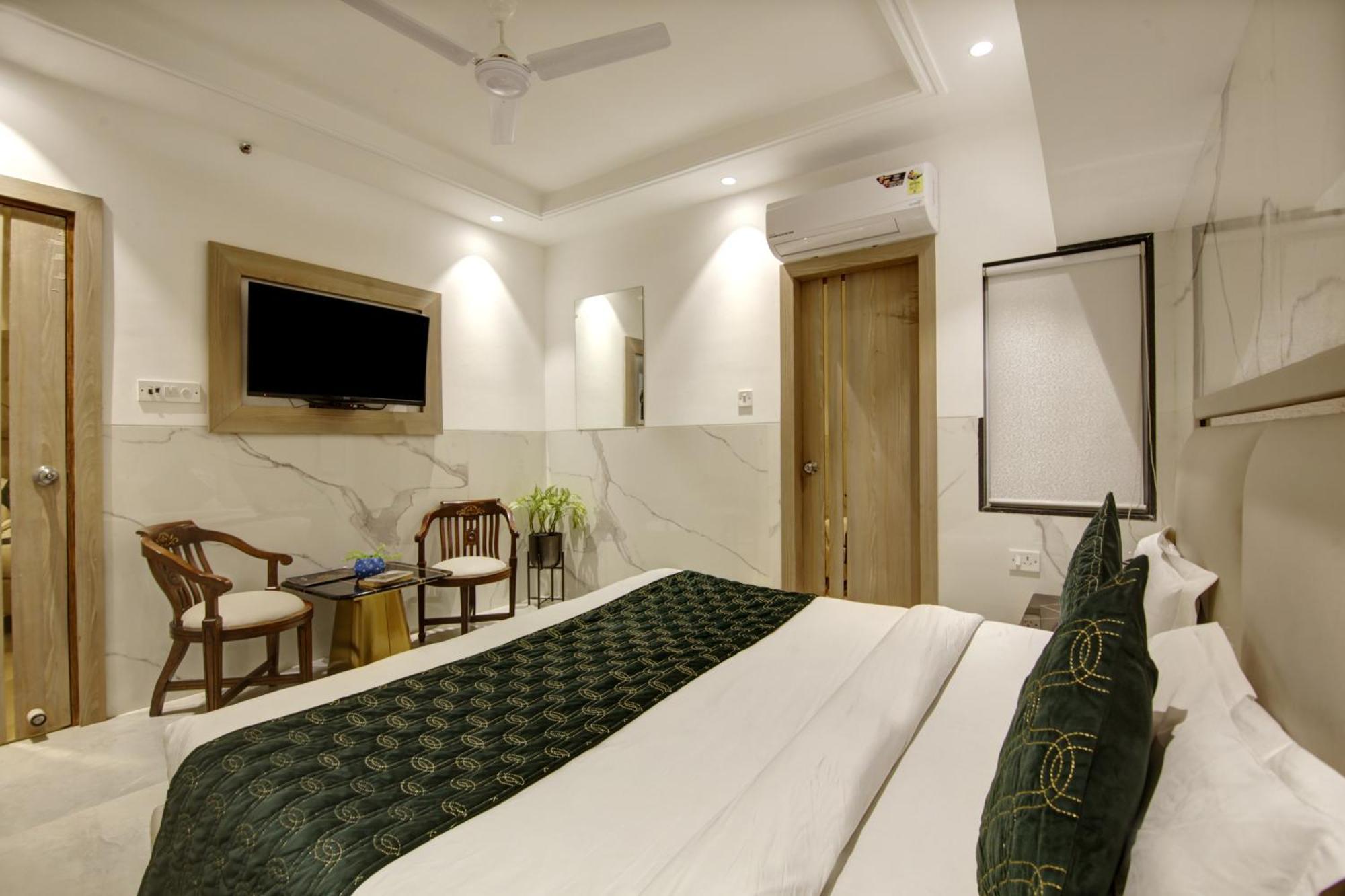 Hotel Delhi 37 By Star Group Near Delhi Airport นิวเดลี ภายนอก รูปภาพ