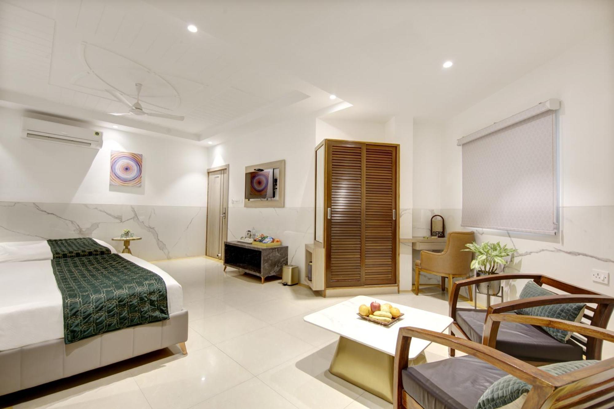 Hotel Delhi 37 By Star Group Near Delhi Airport นิวเดลี ภายนอก รูปภาพ