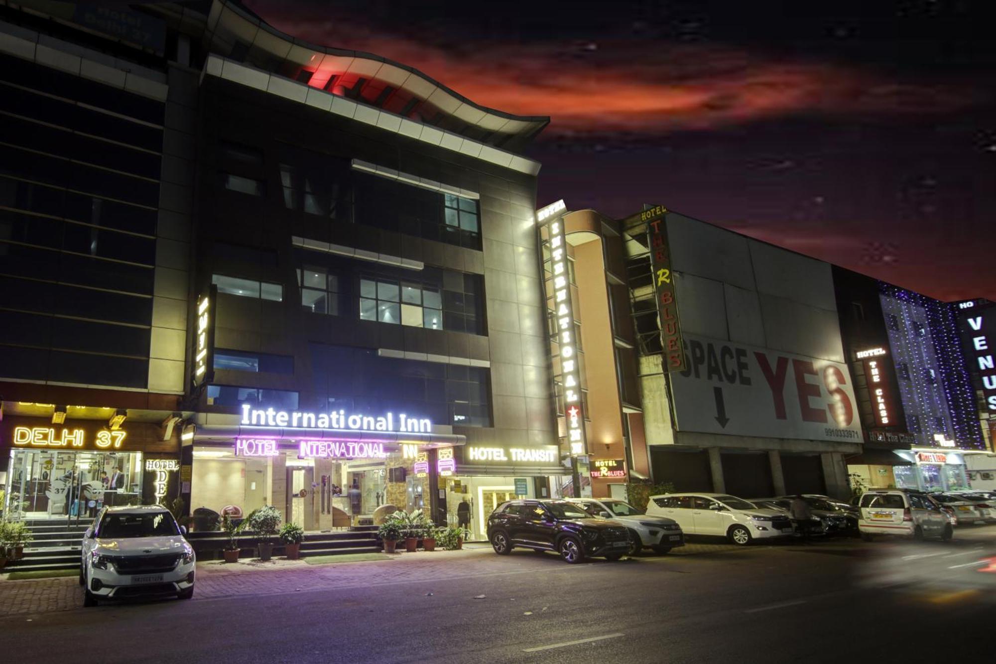 Hotel Delhi 37 By Star Group Near Delhi Airport นิวเดลี ภายนอก รูปภาพ